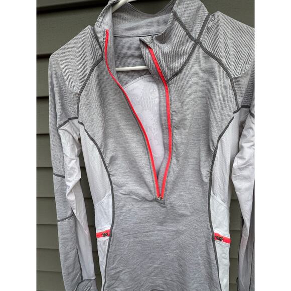 Lululemon Run size 8 Wild 1/2 Zip Long Sleeve Top - Wee Stripe White Fossil RARE - Picture 5 of 16